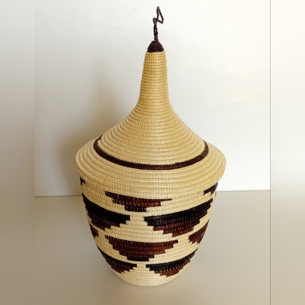 Native American Handwoven Natural Lidded Basket - Decorative Home Accent 8"